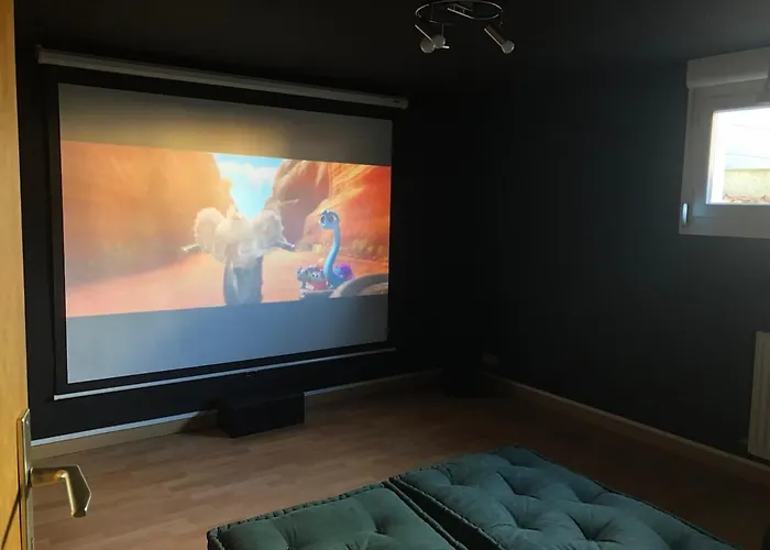 Villa 4 chambres, piscine privée, spa, salle cinéma, proche ski et Colmar * Issenheim
