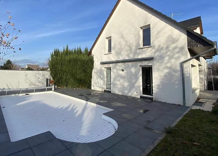 Villa 4 chambres, piscine privée, spa, salle cinéma, proche ski et Colmar * Issenheim